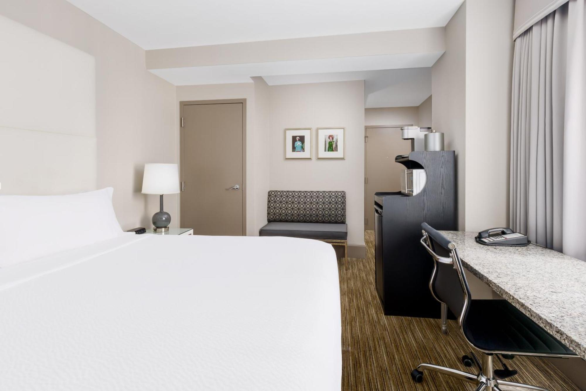 Holiday Inn Express Chicago - Magnificent Mile By Ihg Bagian luar foto