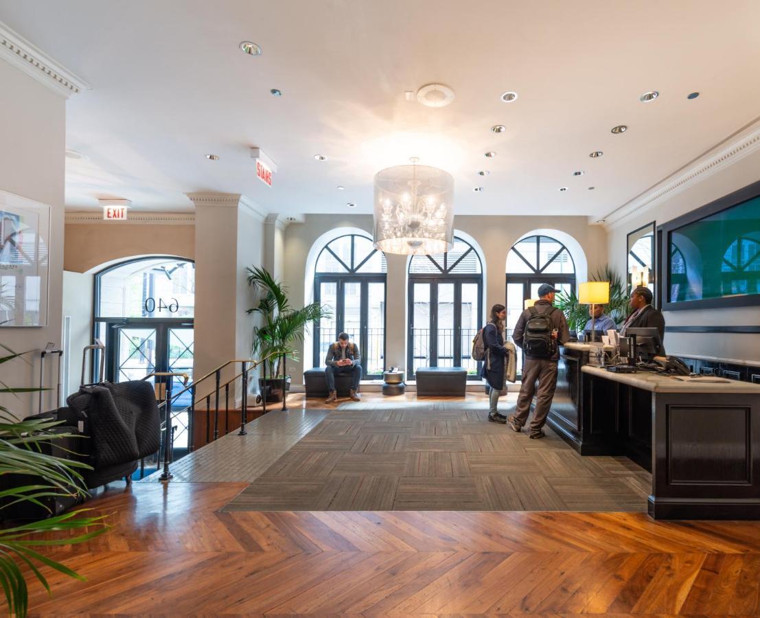 Holiday Inn Express Chicago - Magnificent Mile By Ihg Bagian luar foto